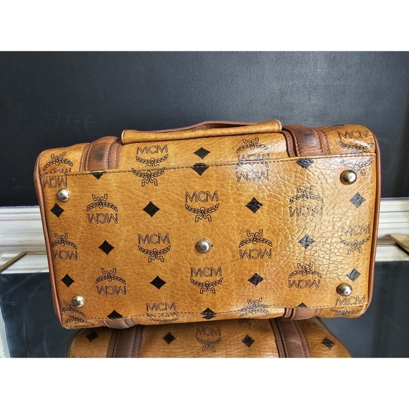 MCM Visetos Boston Bag Cognac With MCM Charm - Picture 11 of 12